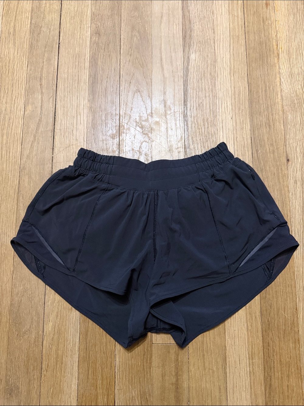lululemon athletica Black Women's Athletic Shorts - Picture 2 of 2